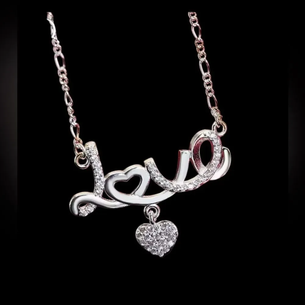 LOVE‎ NECKLACE IN STERLING SILVER